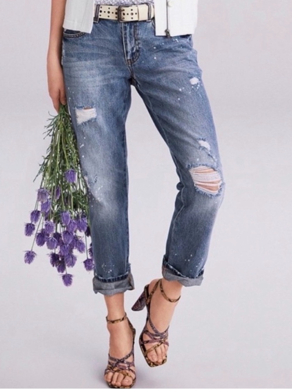 Cabi Style 5884 Relaxed Straight Distressed Jeans Size 6